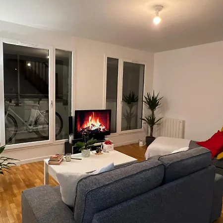 Habitación en casa particular Entire With Terrace