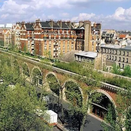 Entire With Terrace Париж