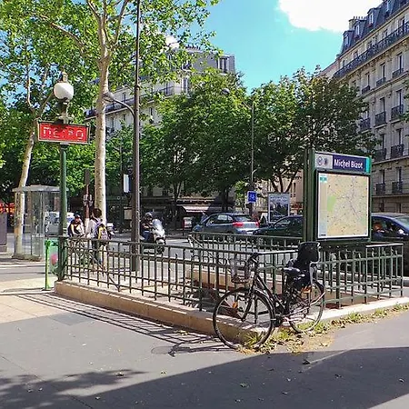 Entire With Terrace * Париж