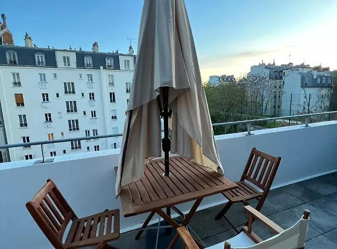 Проживание в семье Entire With Terrace *